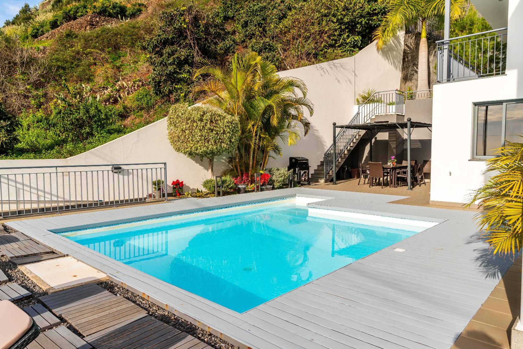 Villa Nunes, Big Holiday House With Private Pool Calheta  Exterior photo